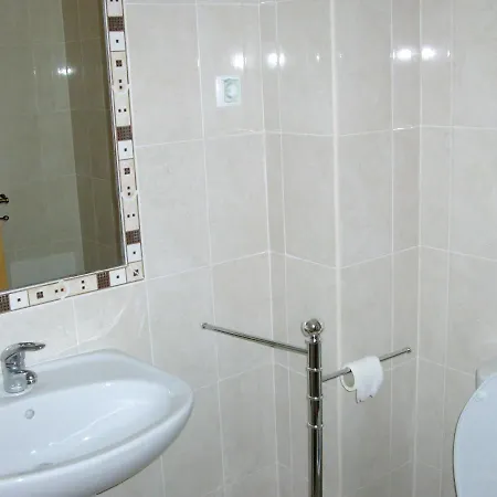 2 Bedroom 5 Min From Falesia And Close To Center H Apartamento *